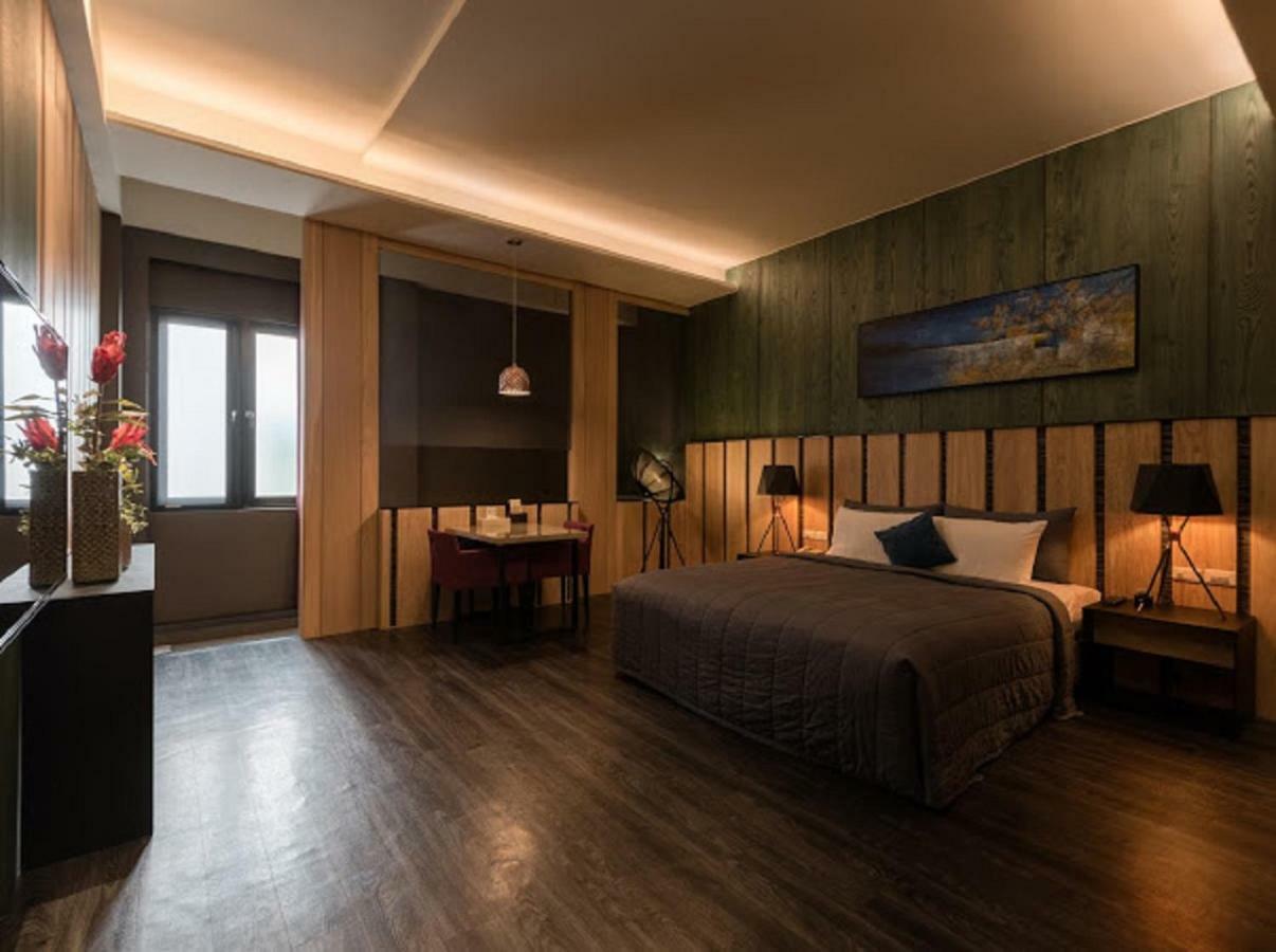 麗馨汽車旅館 Leesing Motel Kaohsiung Exterior photo